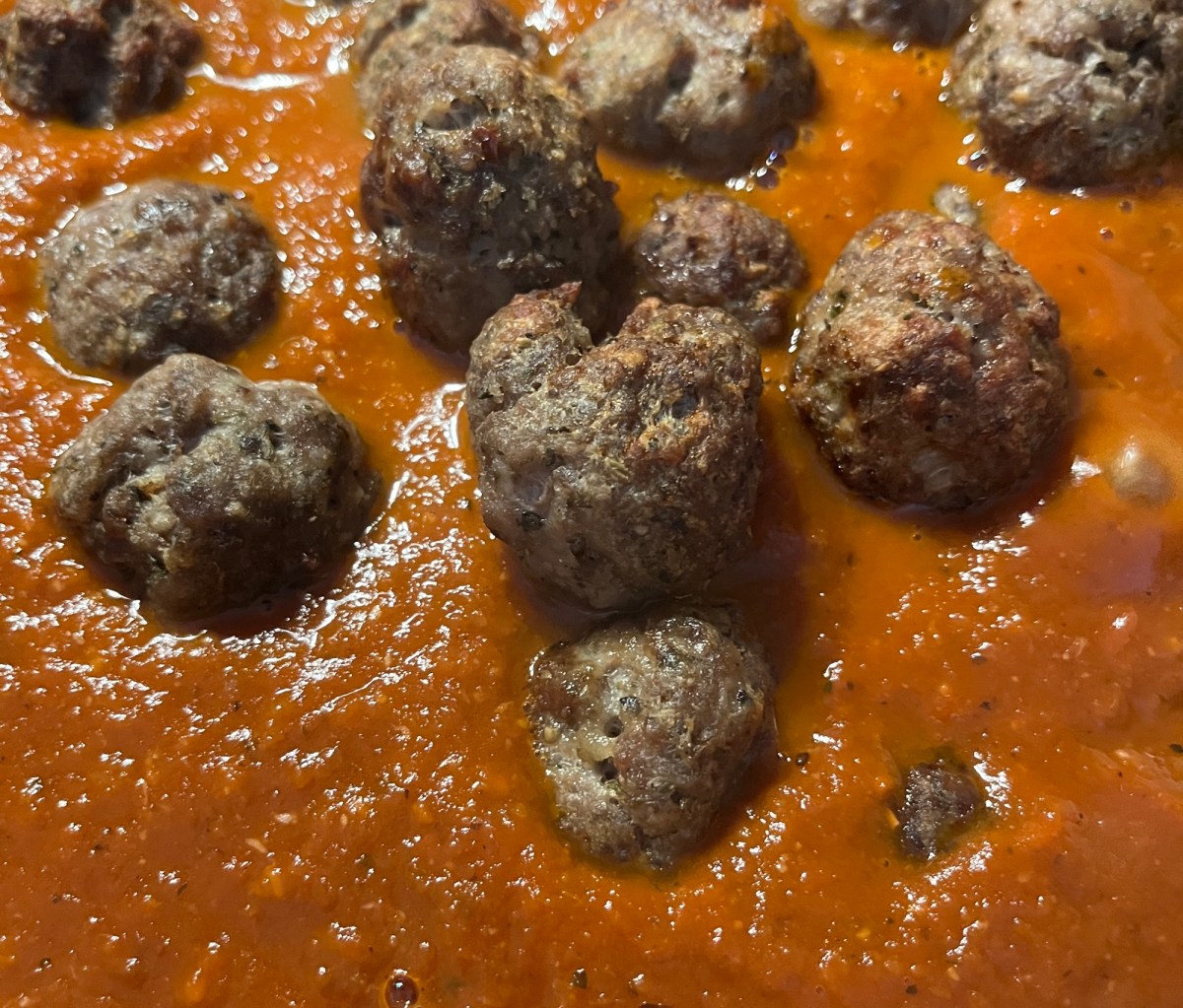 Mom’s Classic Italian Sauce +&nbsp;Meatyballs